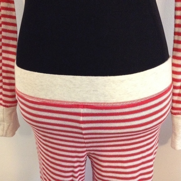 VICTORIA’S SECRET PAJAMA SET ✨✨✨ - Picture 6 of 9